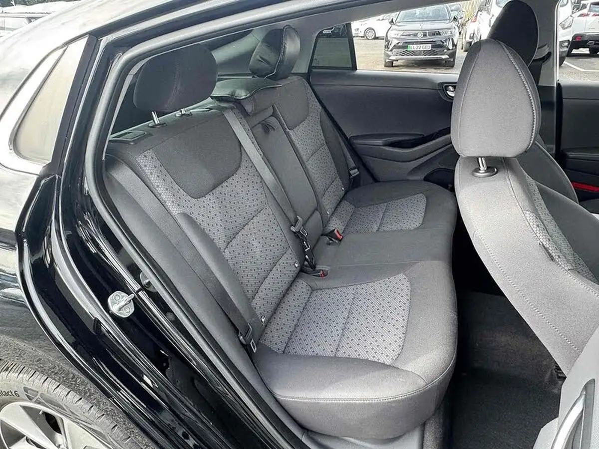 2019-hyundai-ioniq-e-premium-electric-88kw-big-25
