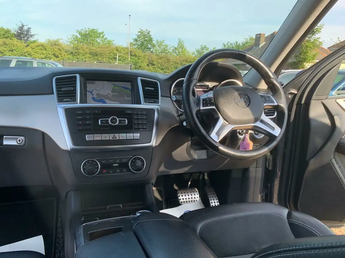 2012-mercedes-benz-m-class-30td-ml350-bluetec-sport-big-29