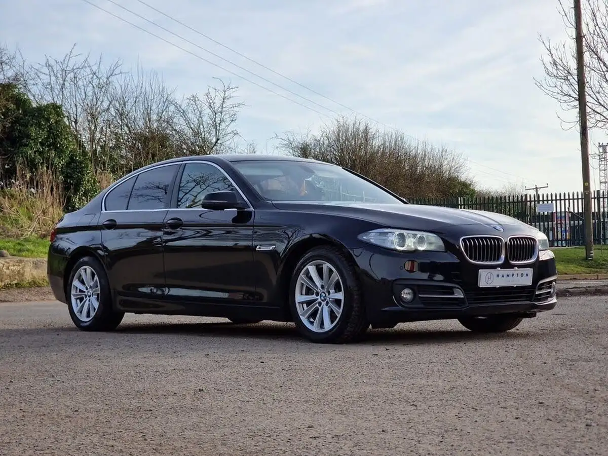 2013-bmw-5-series-20td-518d-se-saloon-4d-big-0
