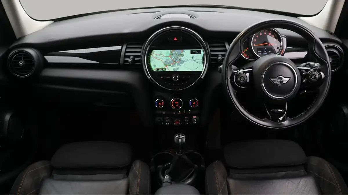 2017-mini-cooper-20-cooper-s-seven-media-xlss-5d-big-13