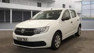 2018-dacia-sandero-10-sce-essential-small-1