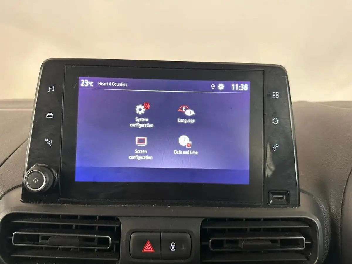 2022-vauxhall-combo-life-15-se-100ps-big-41