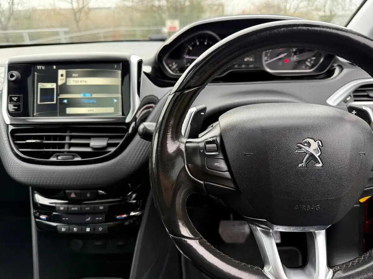 2014-peugeot-2008-crossover-12-e-vti-allure-big-20