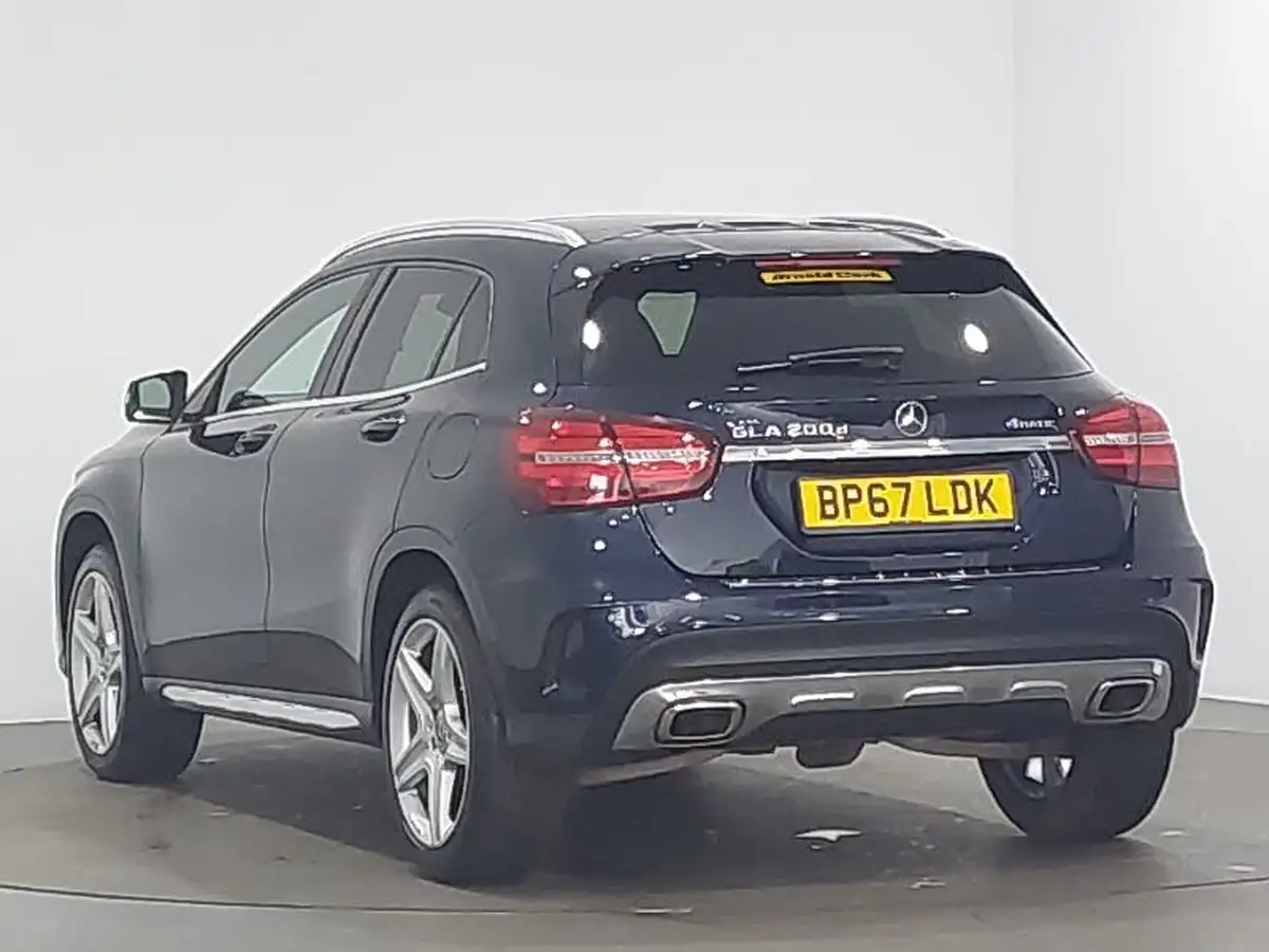 2018-mercedes-benz-gla-class-21d-gla-200d-amg-line-134bhp-premium-plusss-4matic-7g-dct-big-1