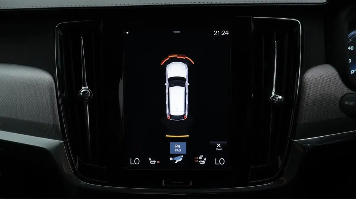 2019-volvo-v90-20td-d4-r-design-big-25