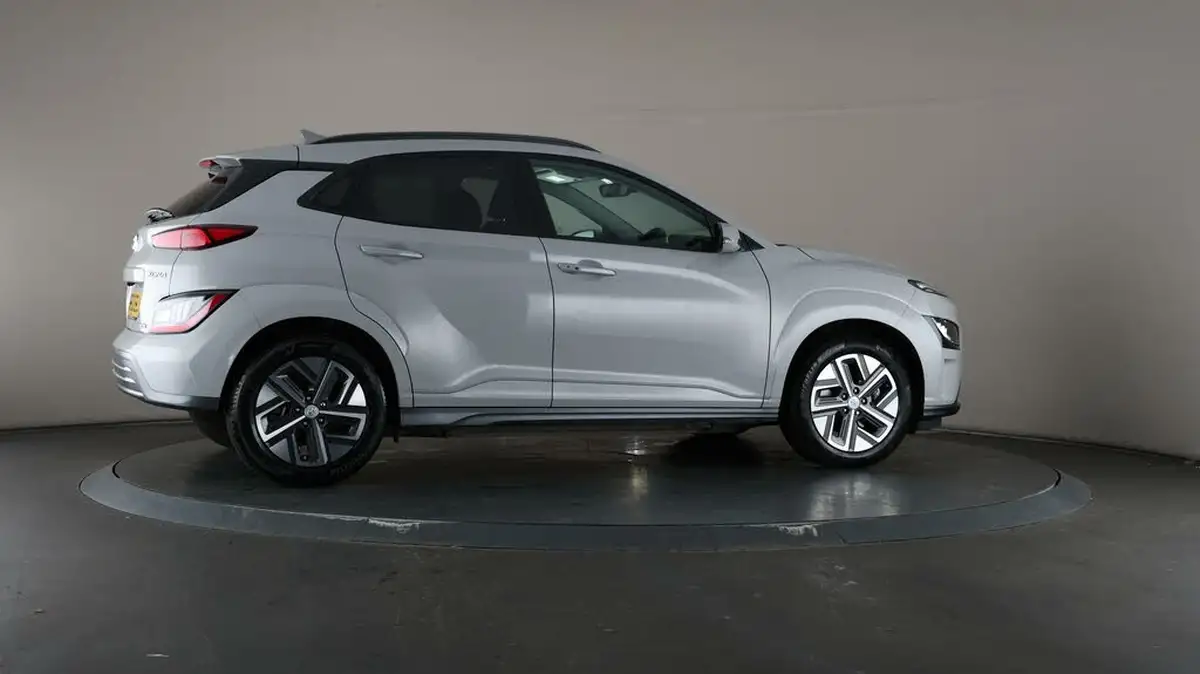 2022-hyundai-kona-e-premium-204ps-64kwh-7kw-obc-big-65