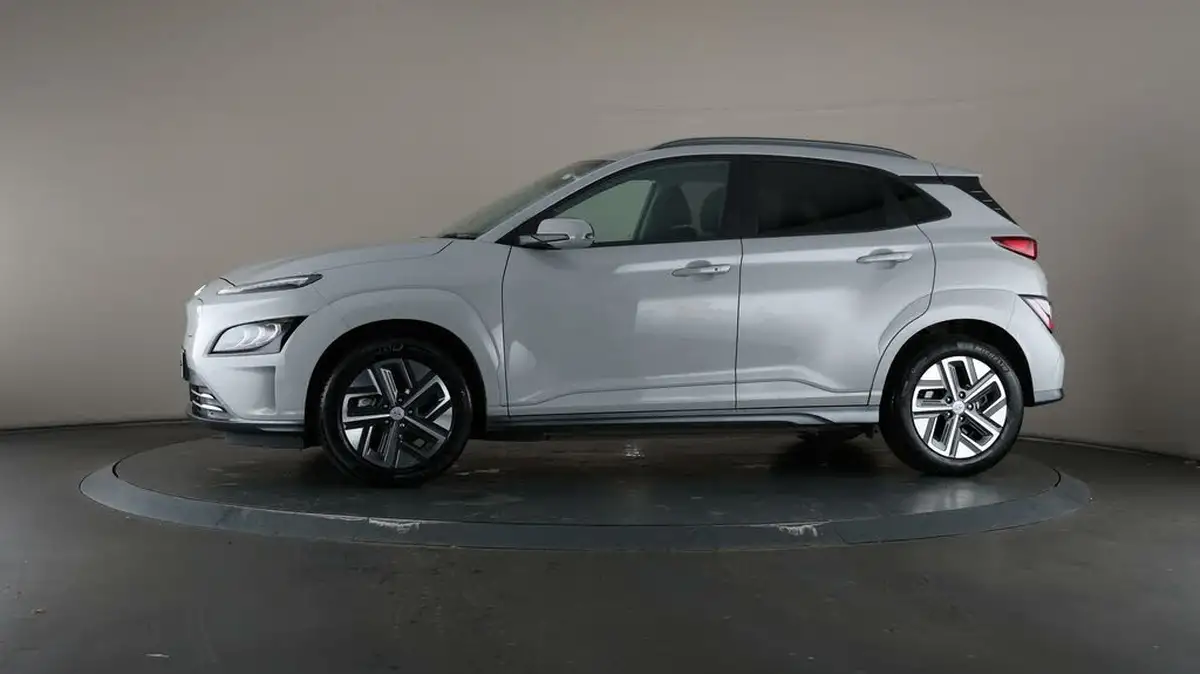 2022-hyundai-kona-e-premium-204ps-64kwh-7kw-obc-big-41