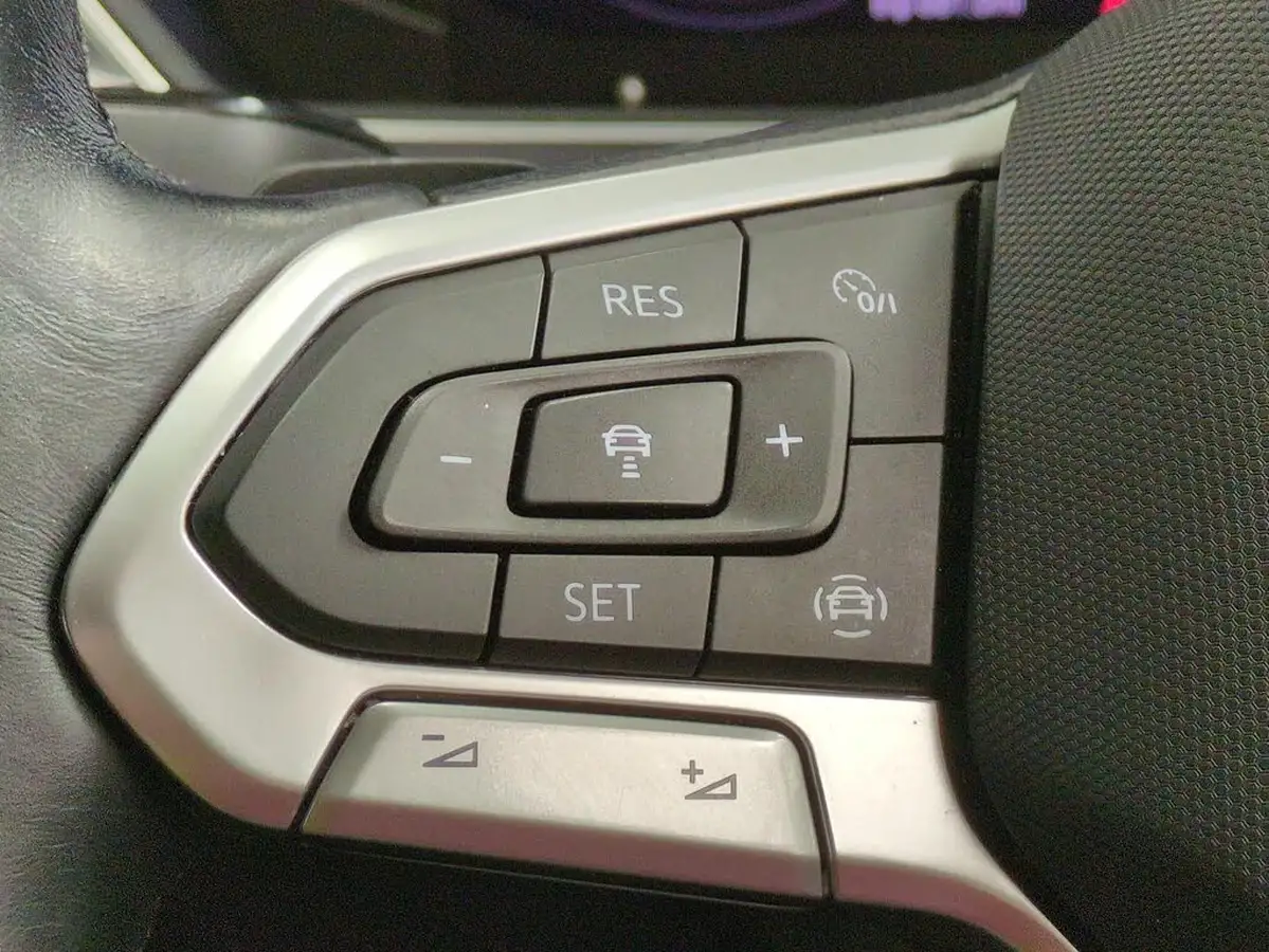 2022-volkswagen-tiguan-allspace-15-tsi-life-dsg-big-22