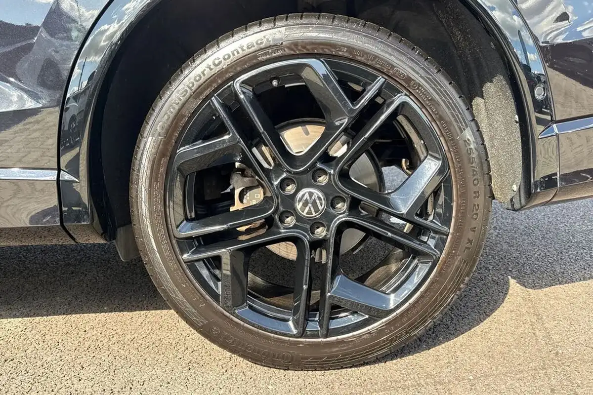 2024-volkswagen-tiguan-15-etsi-r-line-big-22