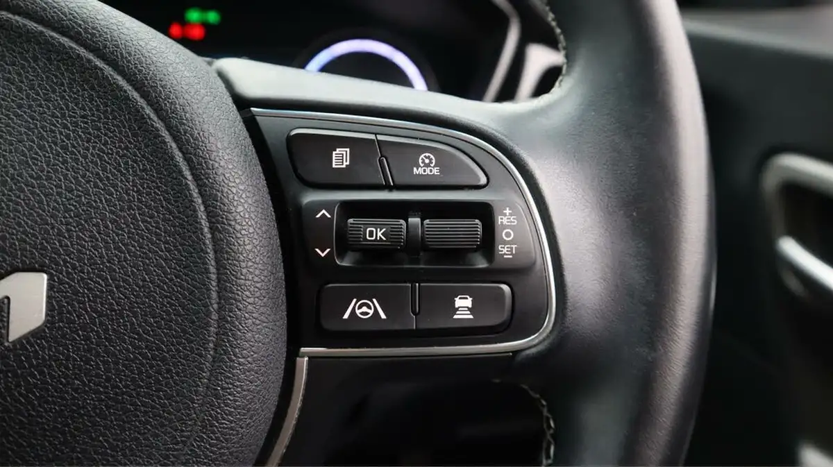 2022-kia-niro-ev-e-2-big-25