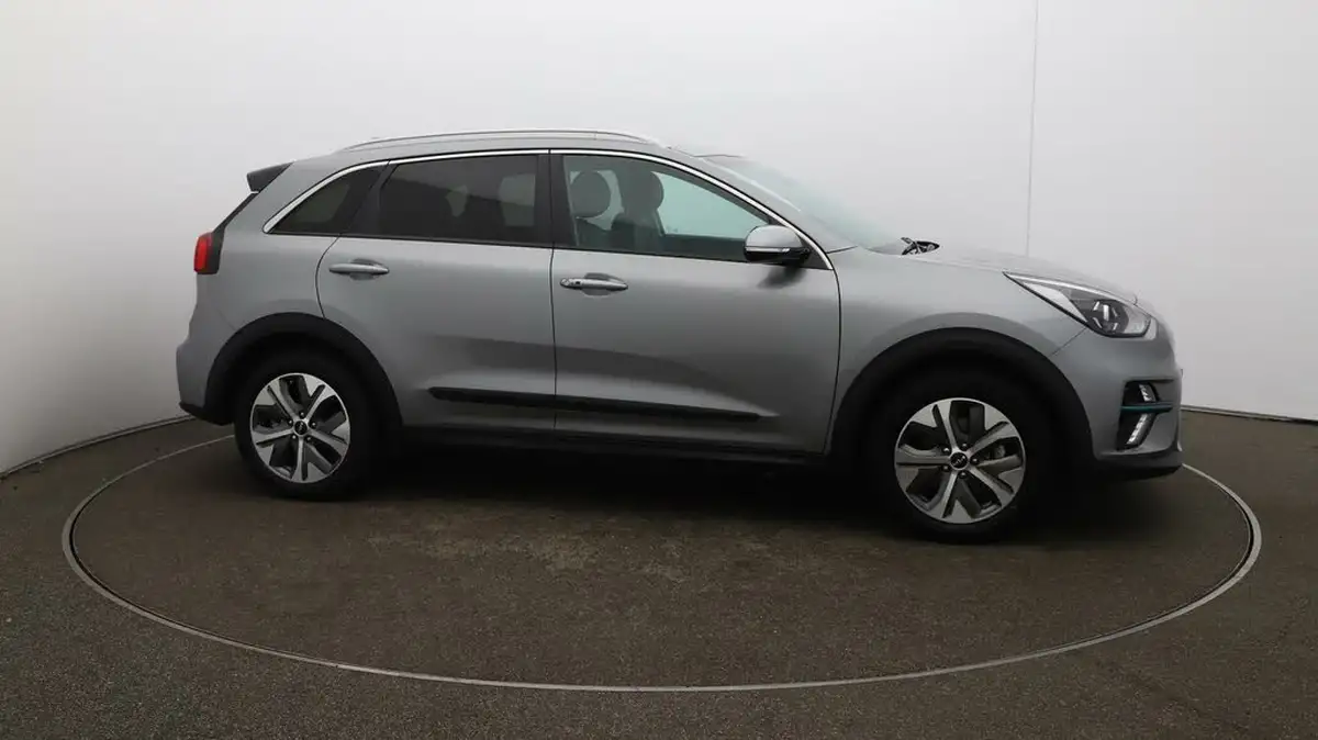 2022-kia-niro-ev-e-2-big-49