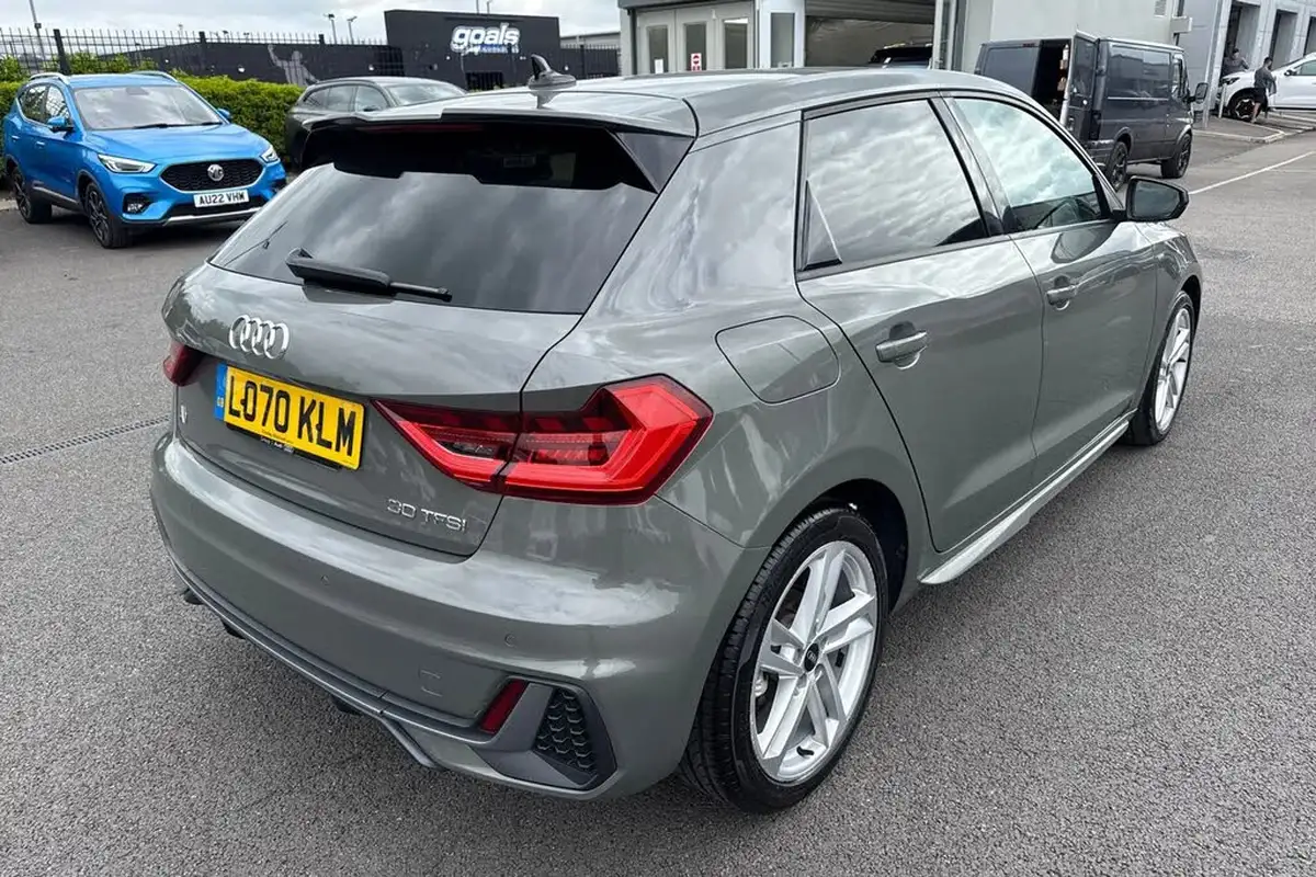 2020-audi-a1-10-30-tfsi-s-line-110ps-big-33