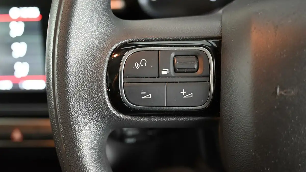 2021-citroen-c3-12-puretech-shine-83ps-big-22