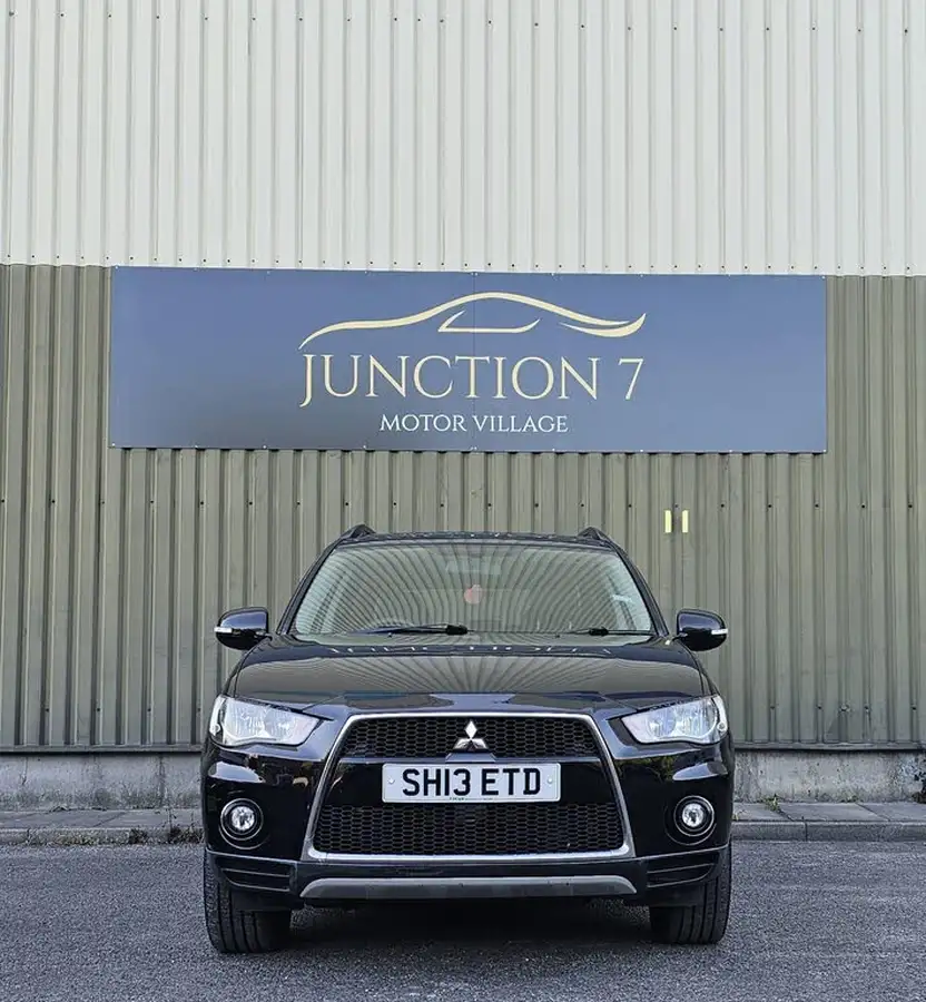 2013-mitsubishi-outlander-22td-gx3-big-2
