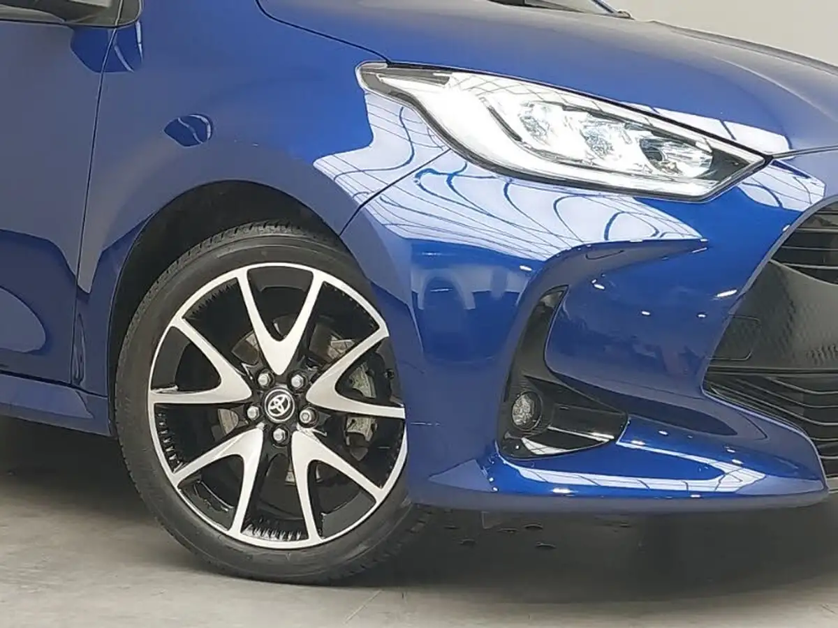 2022-toyota-yaris-15-vvt-i-dynamic-big-8