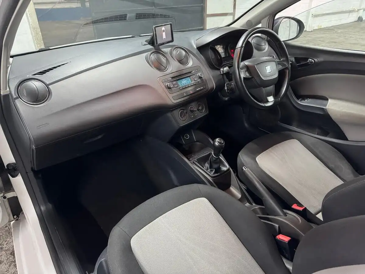 2013-seat-ibiza-14-toca-16v-84ps-sportcoupe-3d-big-15