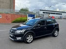 2015-dacia-sandero-stepway-09-laureate-small-11