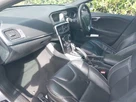 2019-volvo-v40-15-t3-r-design-edition-small-4