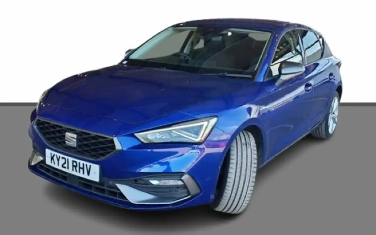 2021-seat-leon-14-e-hybrid-fr-hatchback-big-3