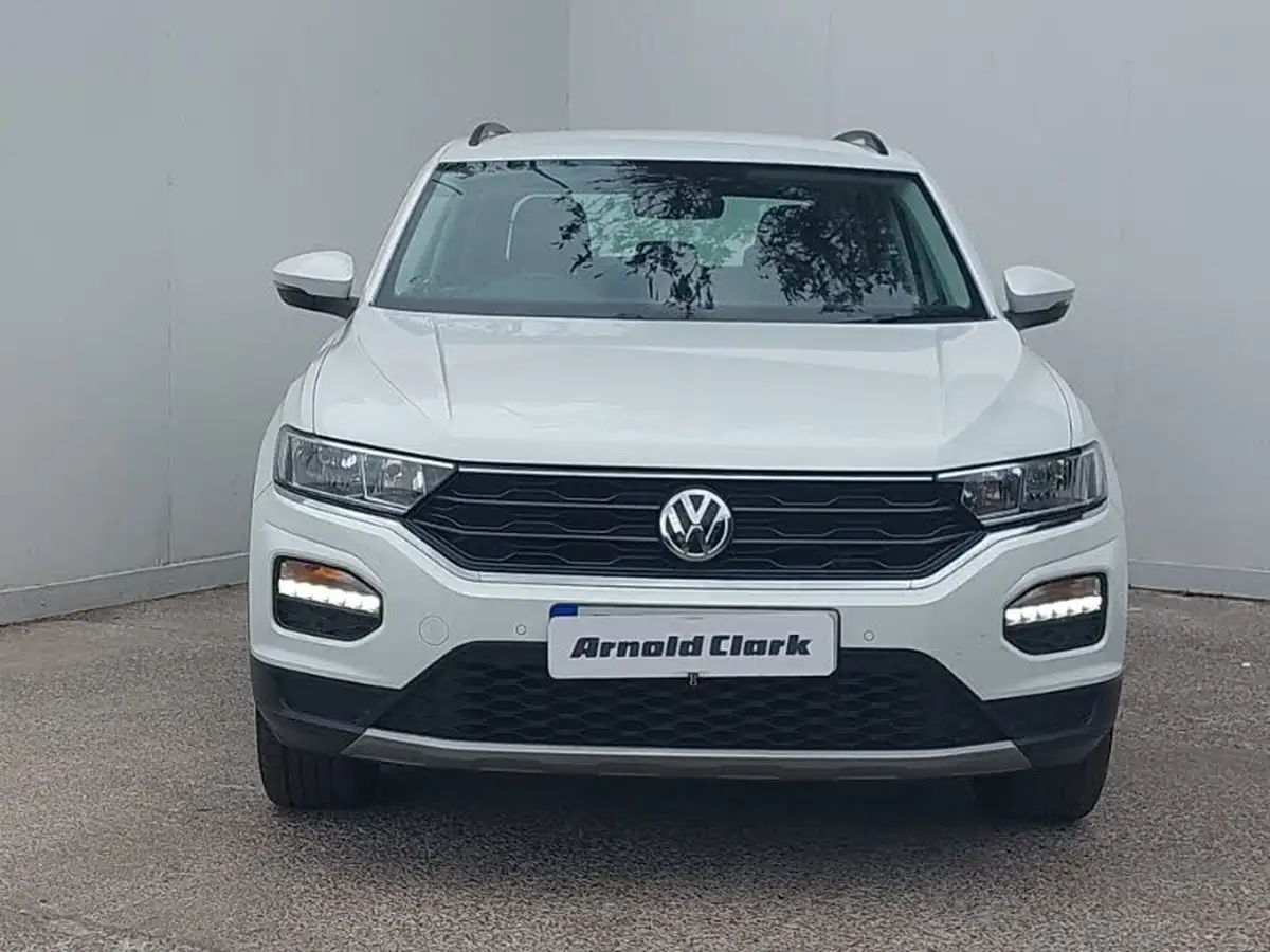 2020-volkswagen-t-roc-10-tsi-se-115ps-big-11