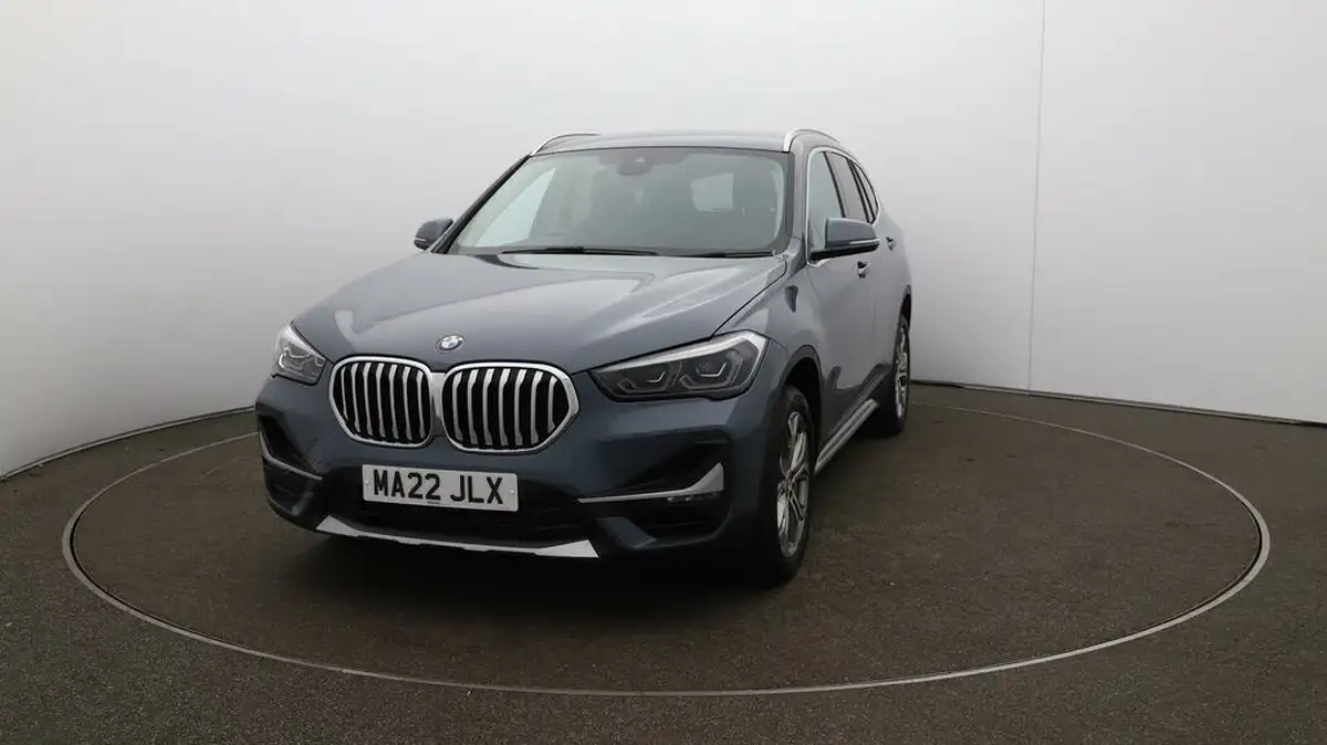 2022-bmw-x1-20-sdrive20i-xline-big-37