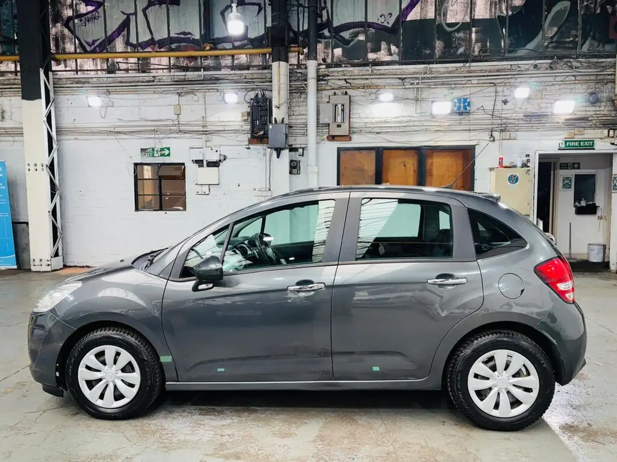 2013-citroen-c3-14e-hdi-vtr-big-8