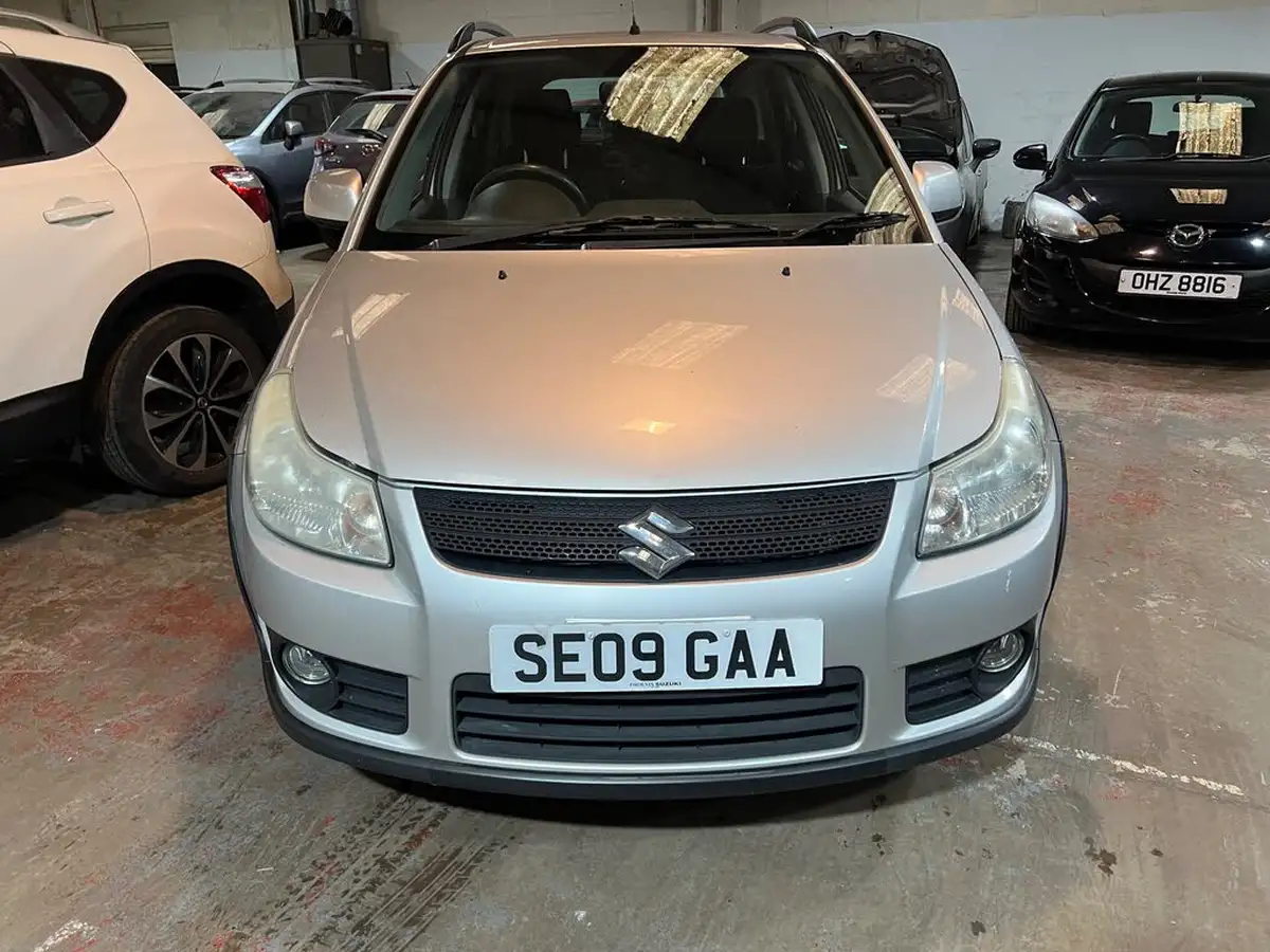2009-suzuki-sx4-16-glx-big-5