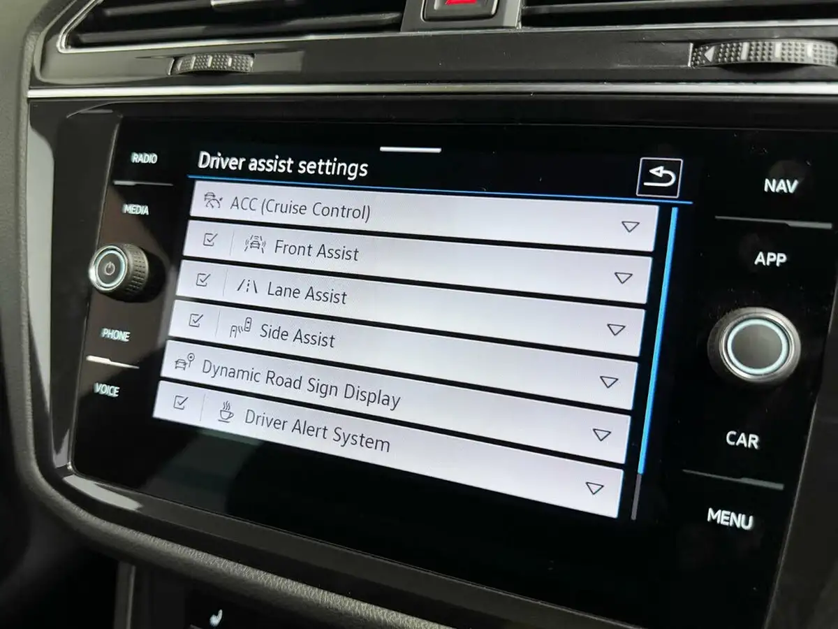 2022-volkswagen-tiguan-15-tsi-r-line-big-54