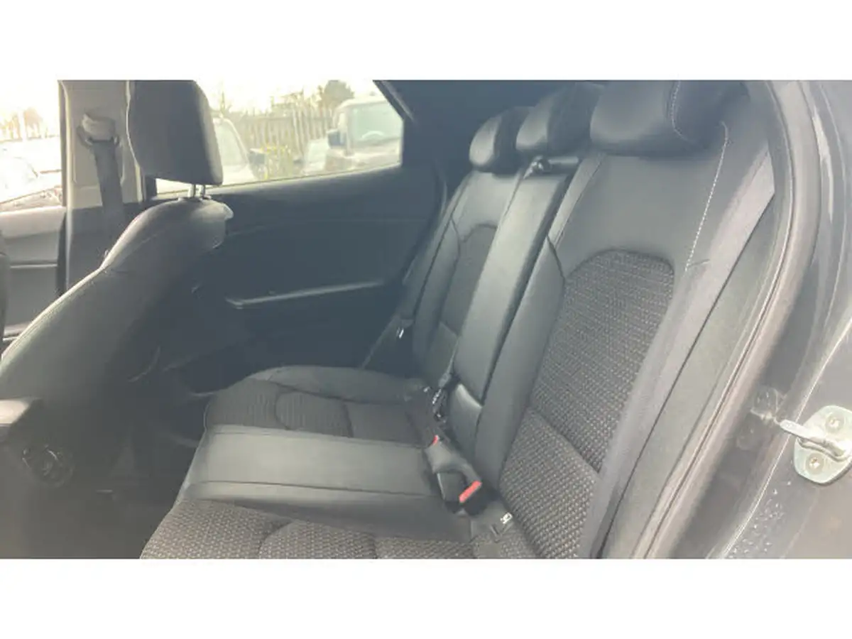 2020-kia-xceed-14-t-gdi-3-big-15