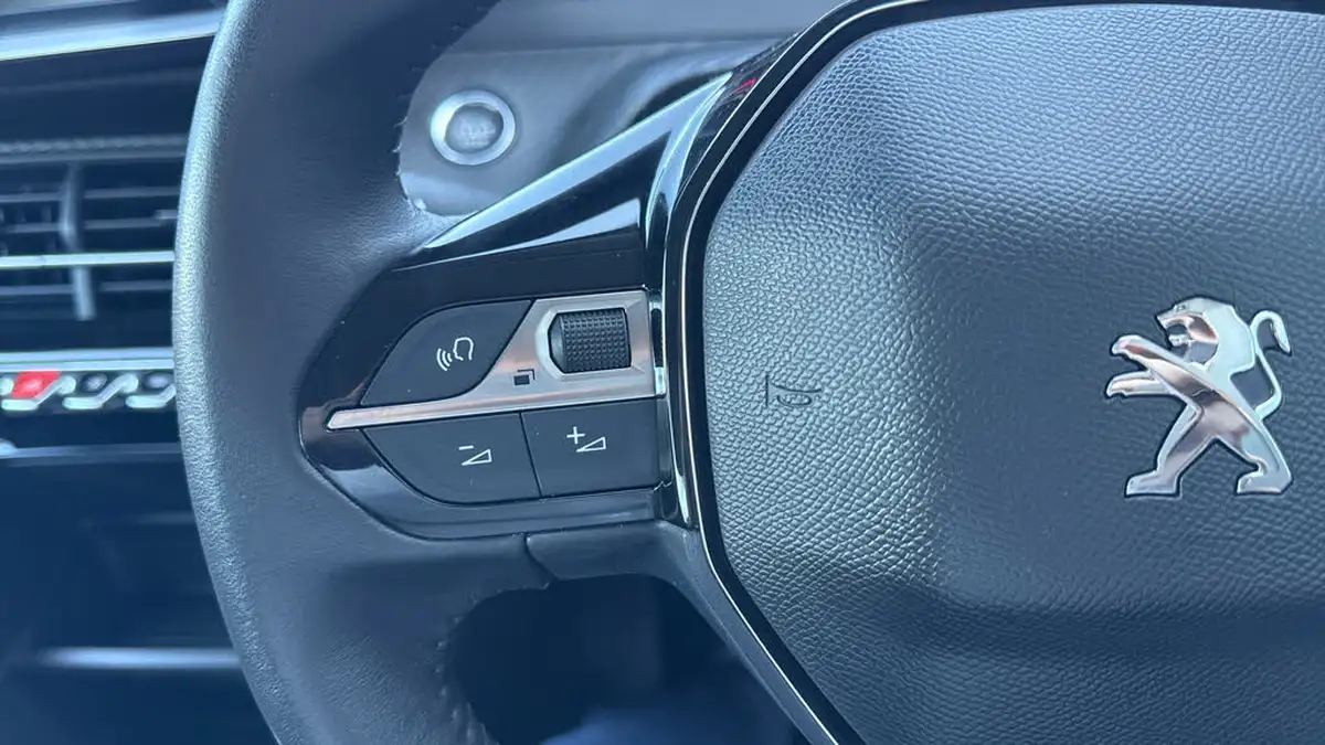 2022-peugeot-208-12-puretech-active-premium-75bhp-big-23