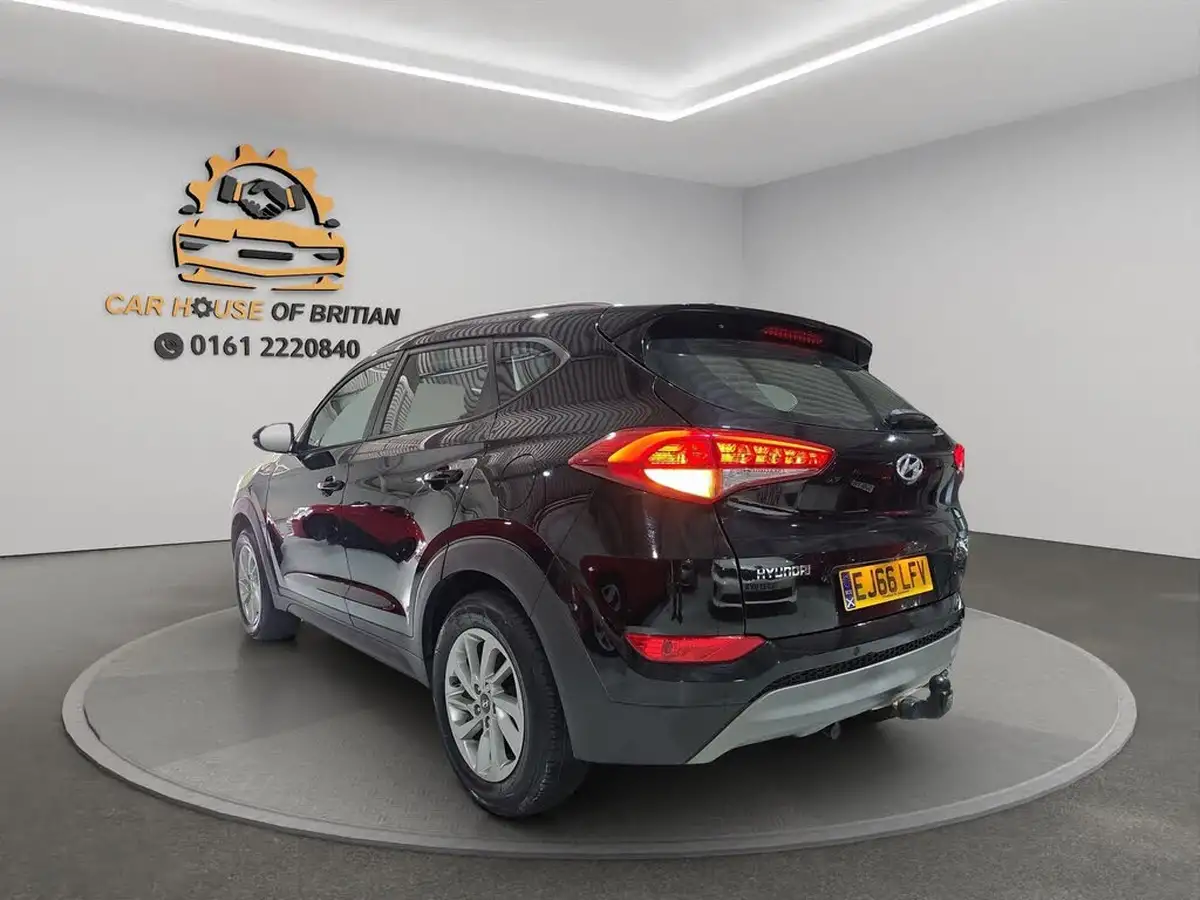 2016-hyundai-tucson-20crdi-blue-drive-se-nav-big-7