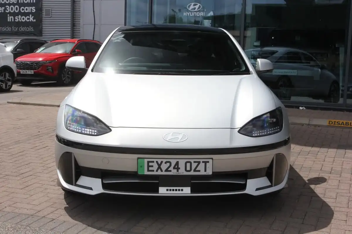 2024-hyundai-ioniq-6-e-ultimate-228ps-single-motor-rwd-big-6