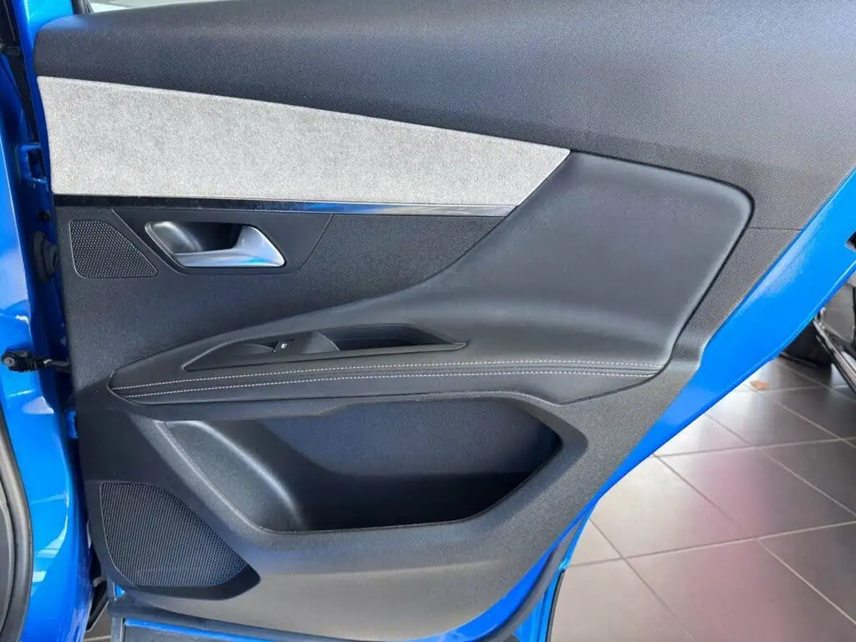 2021-peugeot-3008-suv-12-puretech-gt-big-19