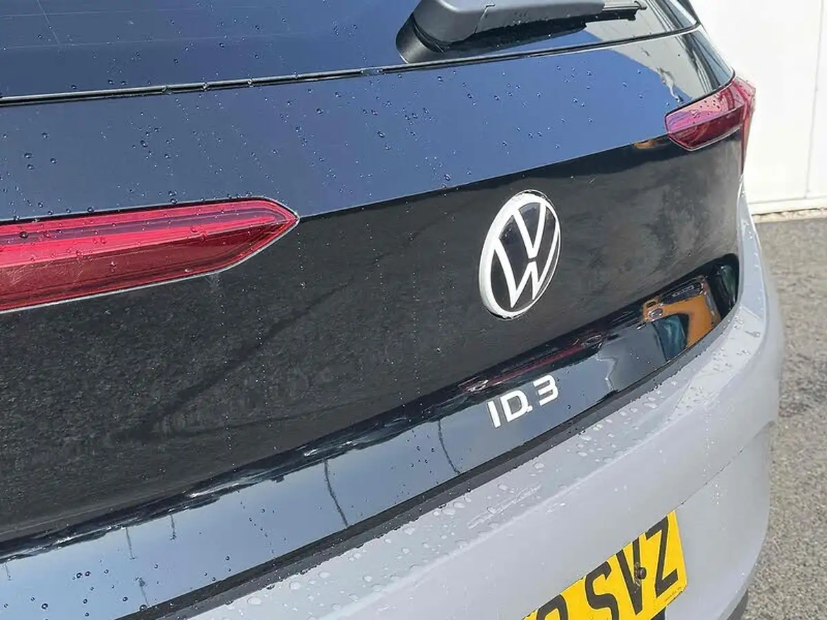 2022-volkswagen-id3-e-family-204ps-performance-big-11