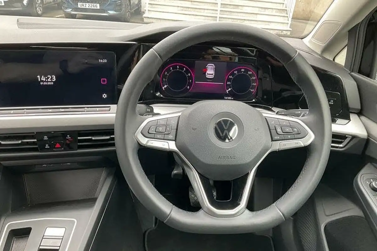 2020-volkswagen-golf-15-etsi-life-150ps-hatchback-big-11