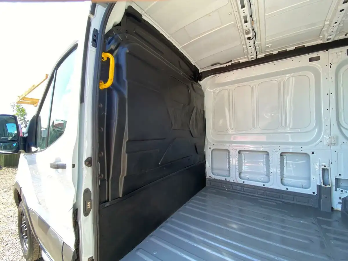 2017-ford-transit-20tdci-310-l2h2-105pseu6-big-42