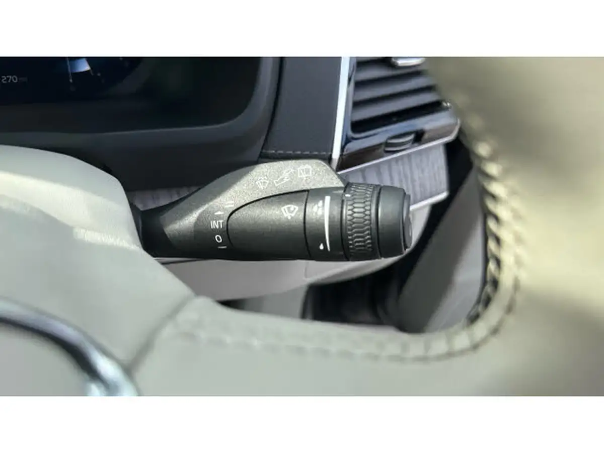 2024-volvo-xc90-20-b6-ultimate-big-24