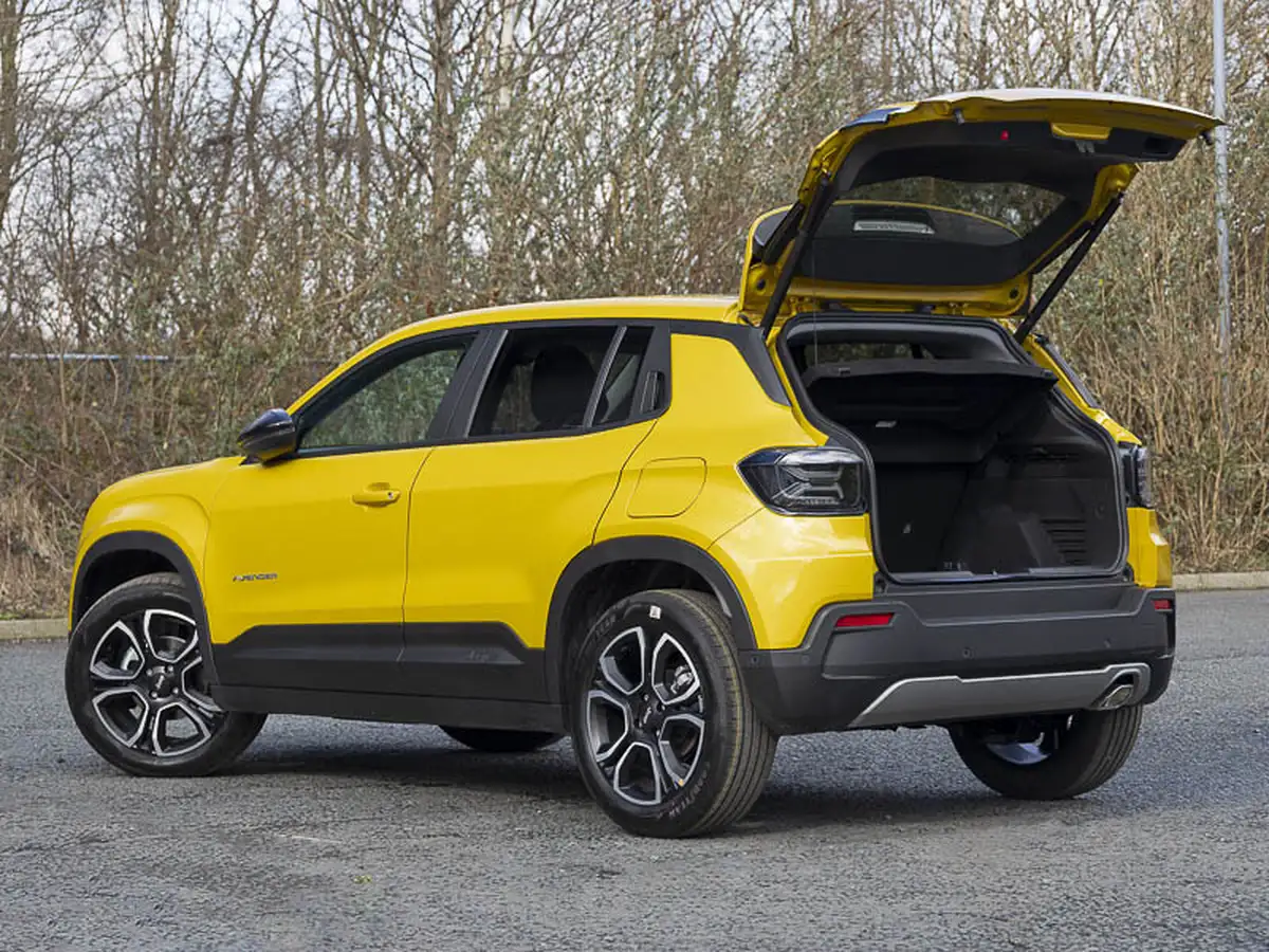 2025-jeep-avenger-12-gse-summit-big-7