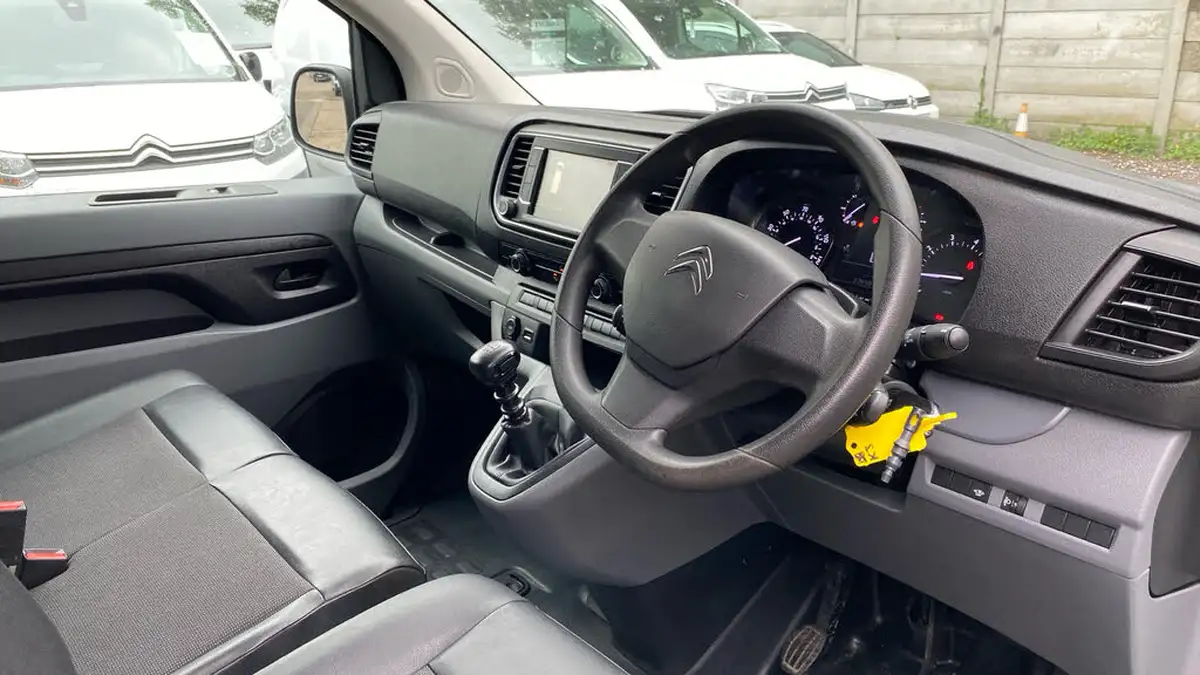 2022-citroen-dispatch-20bluehdi-enterprise-pro-m-1400-big-10