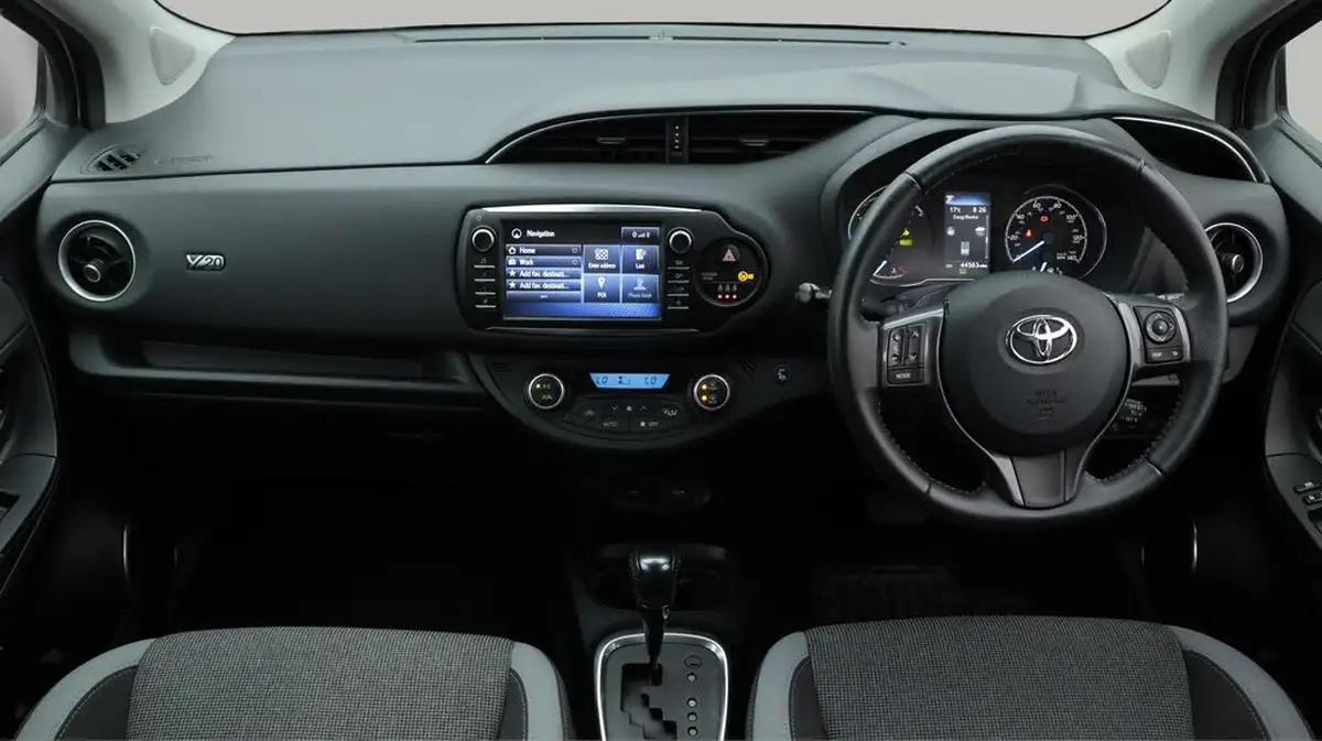 2020-toyota-yaris-15-vvt-i-y20-98bhp-hybrid-1497cc-e-cvt-big-20