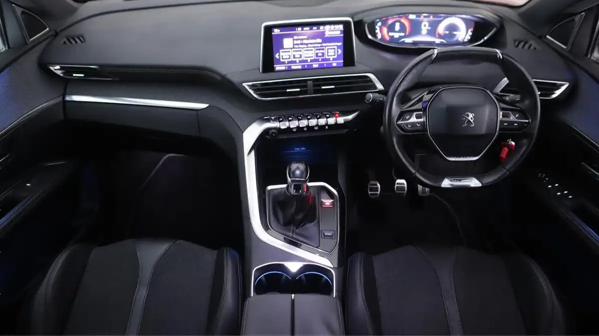 2017-peugeot-3008-suv-12-puretech-gt-line-suv-big-13