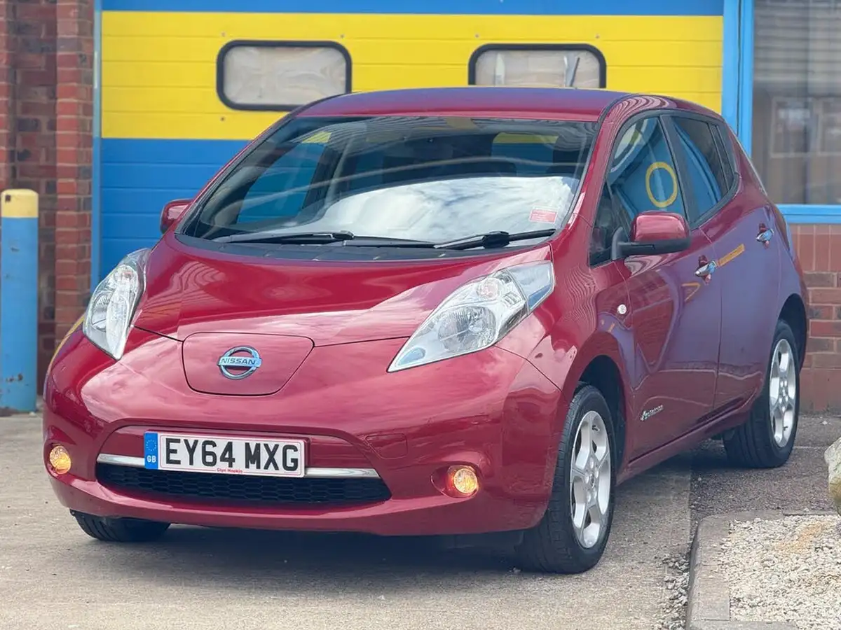2014-nissan-leaf-e-acenta-big-57