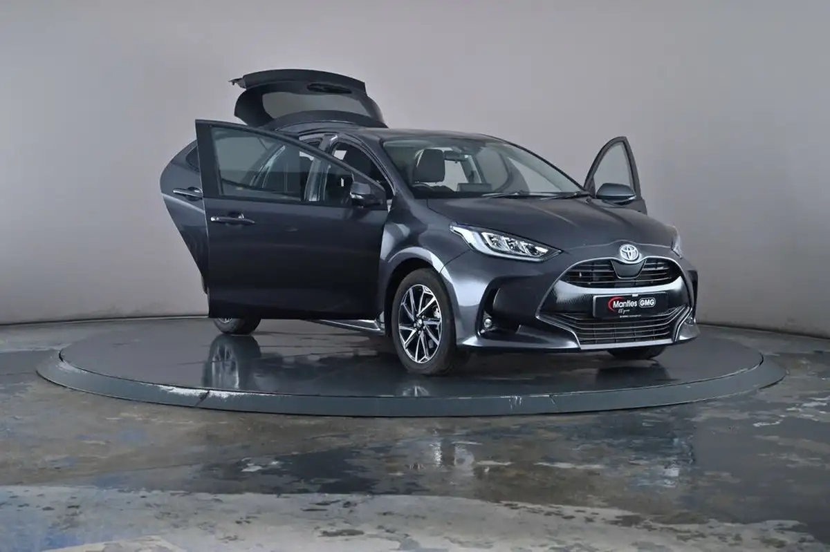 2023-toyota-yaris-15-vvt-i-design-big-35