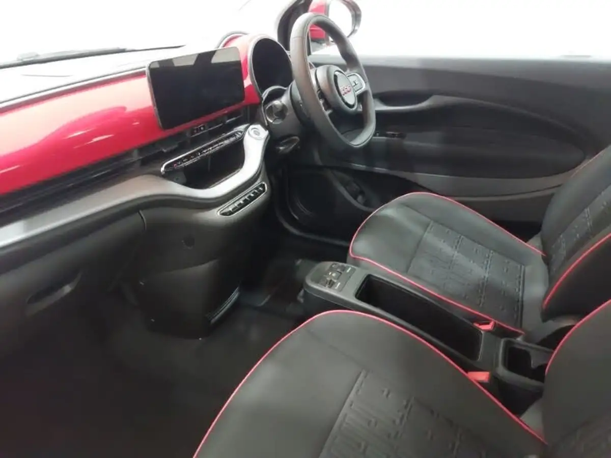 2022-fiat-500-e-red-93bhp-big-4