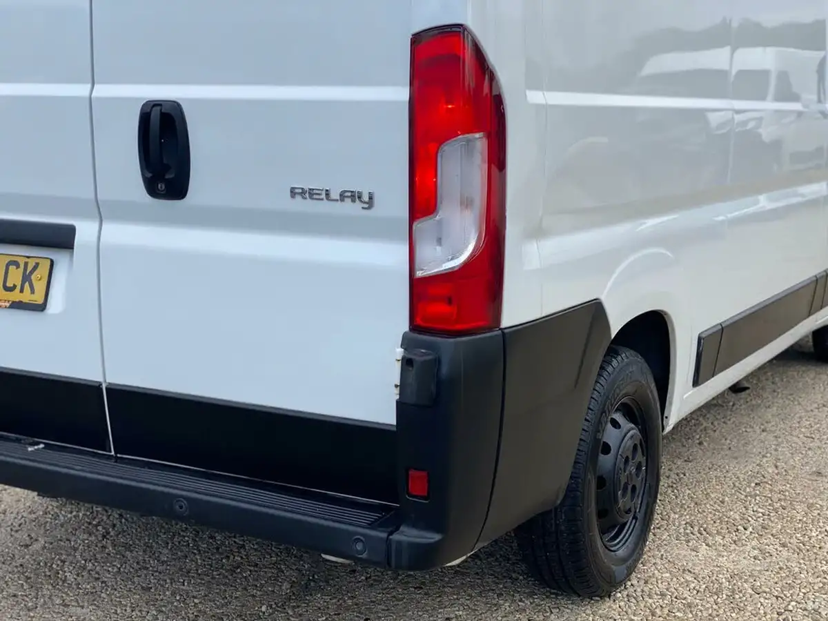 2019-citroen-relay-20bluehdi-35-l2h2-big-51