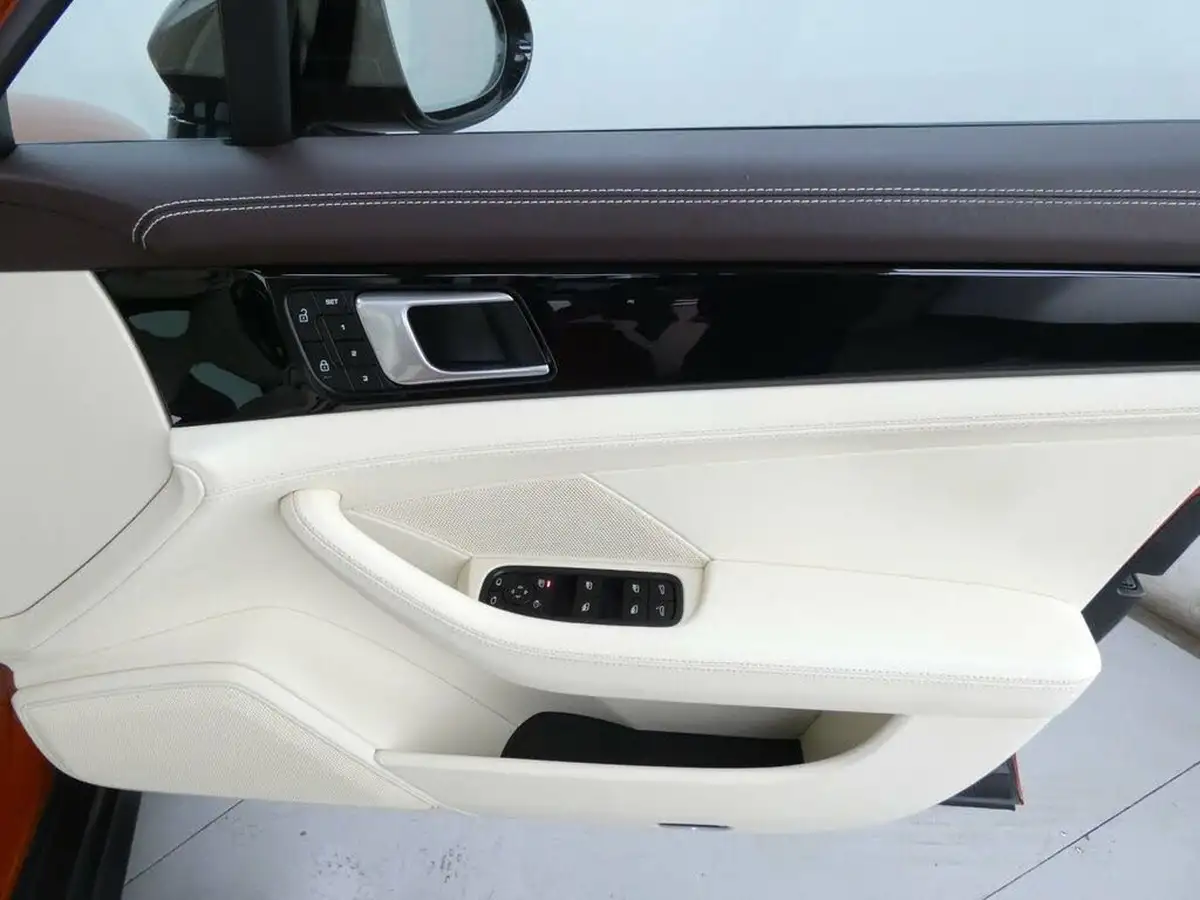 2022-porsche-panamera-30-4s-hatchback-big-28