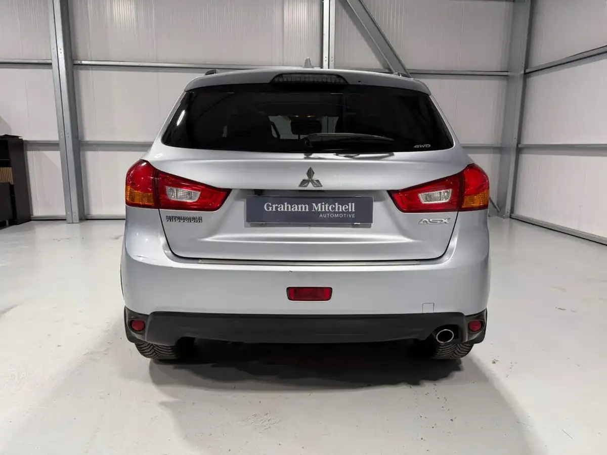 2017-mitsubishi-asx-22di-d-4-big-47