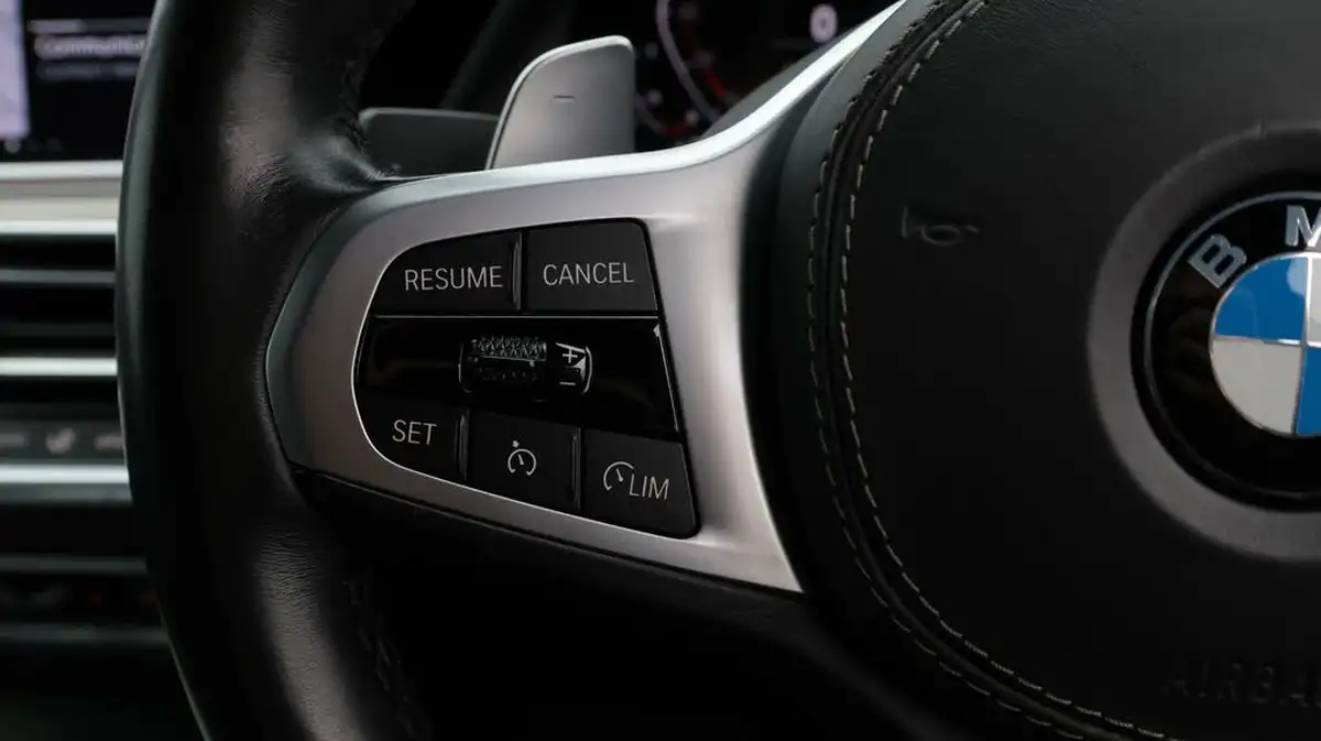 2019-bmw-x5-30-xdrive-40i-m-sport-7-seatsss-steptronic-big-24