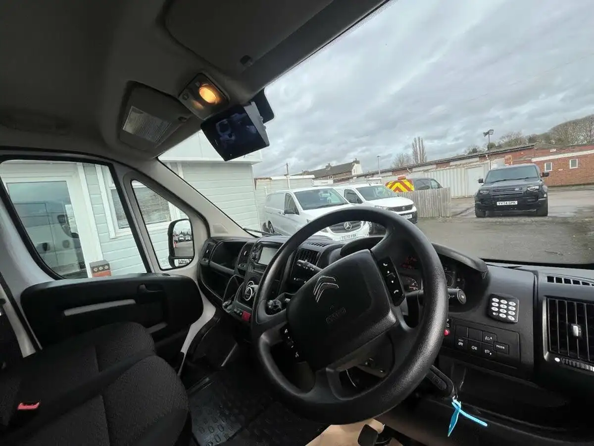 2022-citroen-relay-22bluehdi-35-l4h2-heavy-enterprise-140eu6dt-big-9