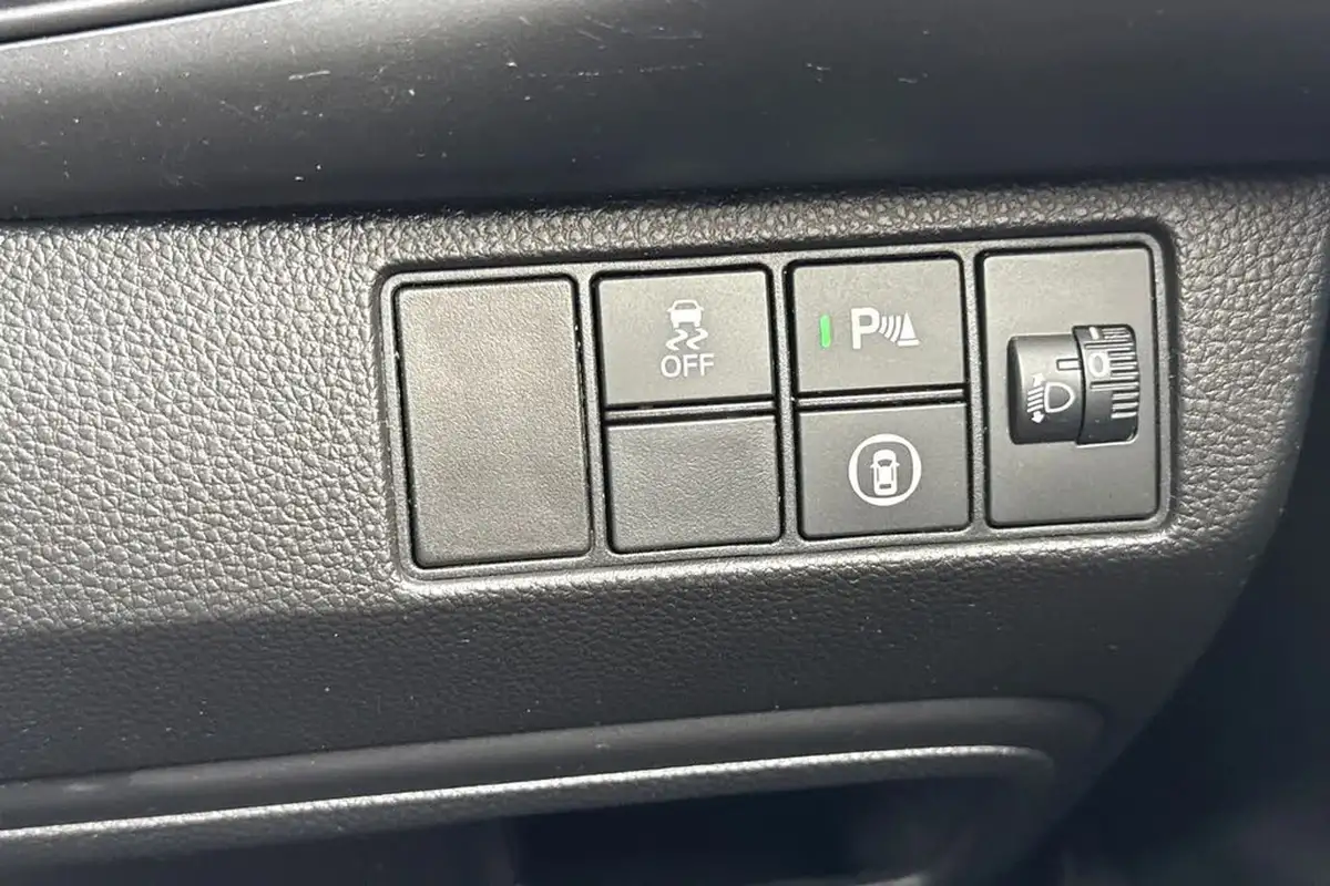 2022-honda-hr-v-15-i-mmd-elegance-big-25